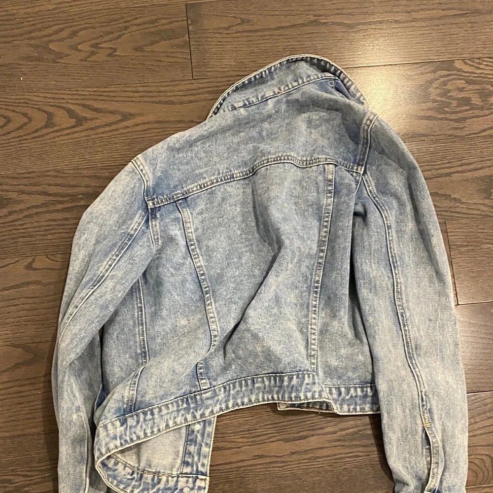 Jean Jacket - Picture 2 of 3